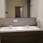 't Vossenerf بيت للعطل *